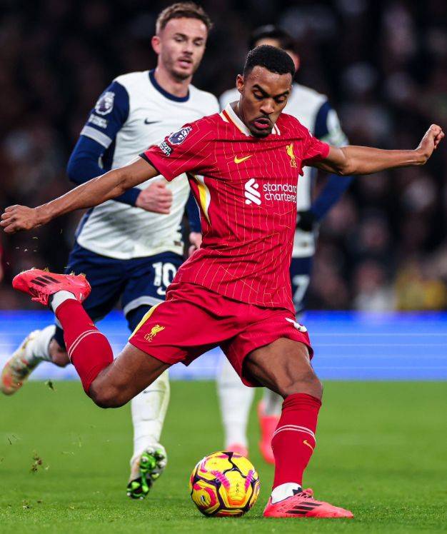 黑白直播在线观看nba-利物浦队伤病困扰力争英超冠军的简单介绍