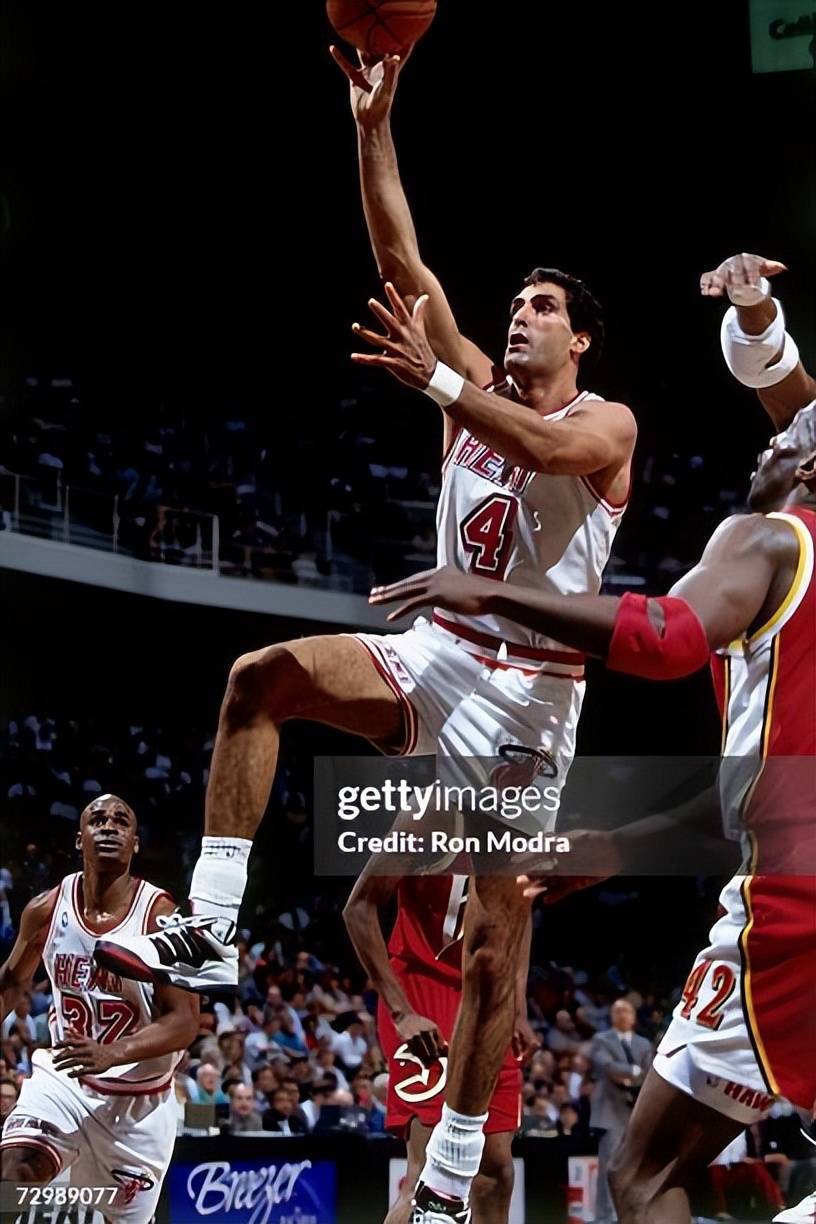 黎巴嫩队在国际篮球比赛中崭露头角 黎巴嫩队在国际篮球比赛中崭露头角