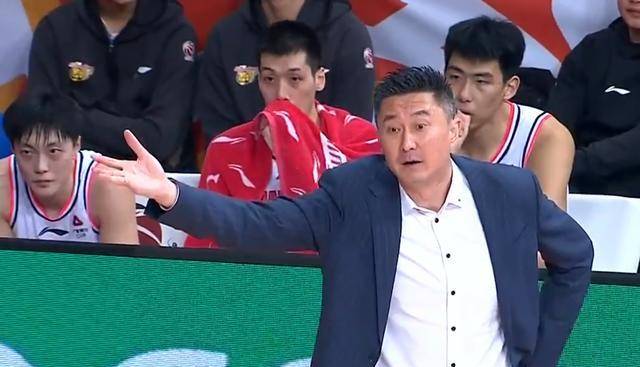 广东击败河北队,取得重要胜利 广东击败河北队,取得重要胜利