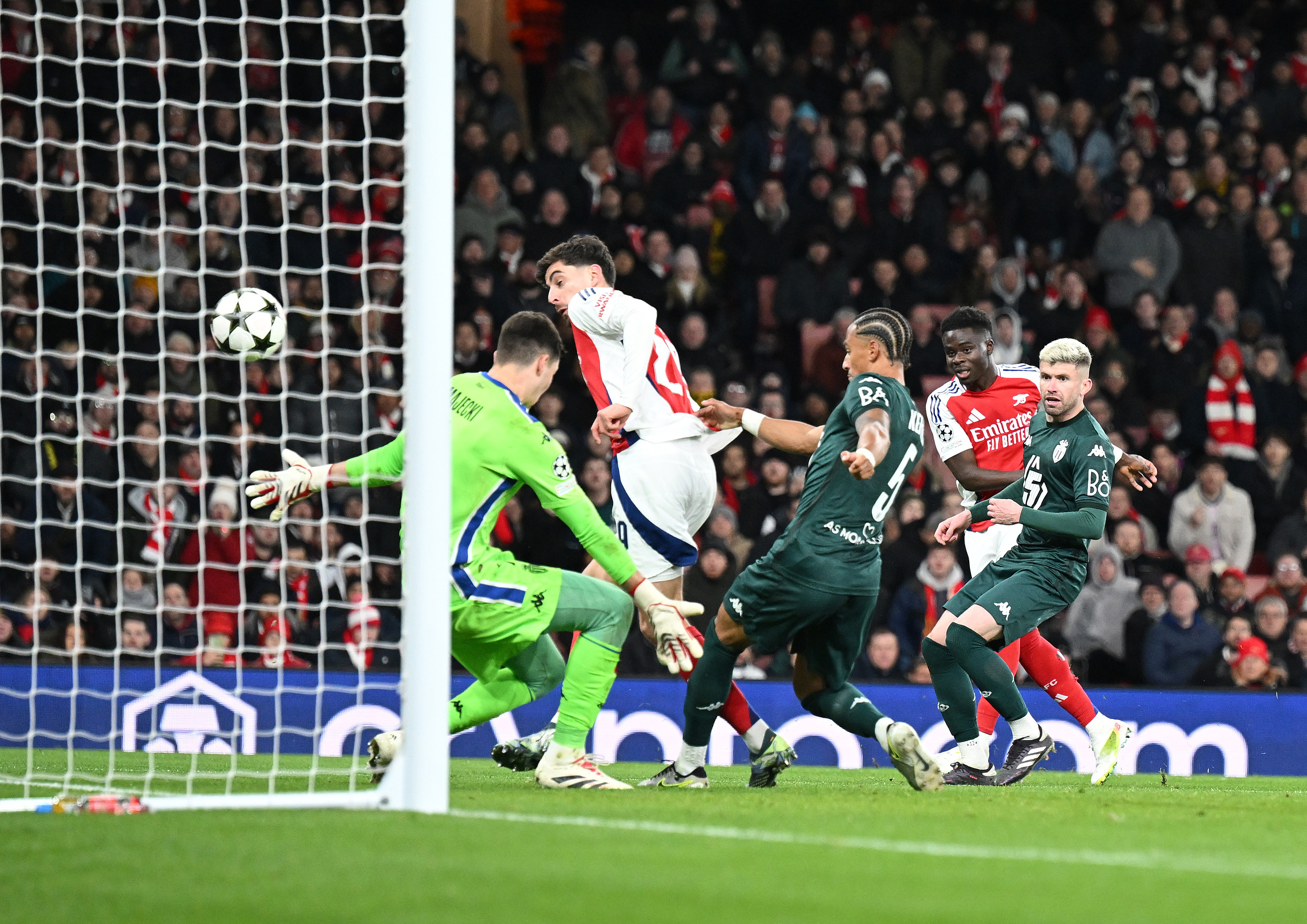 摩纳哥击败强敌,冲上积分榜 摩纳哥击败强敌,冲上积分榜