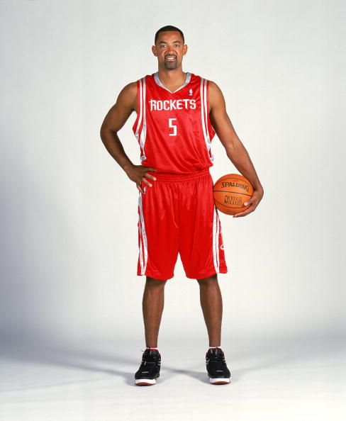 黑白直播网-火箭队带伤作战，打出闪光表现