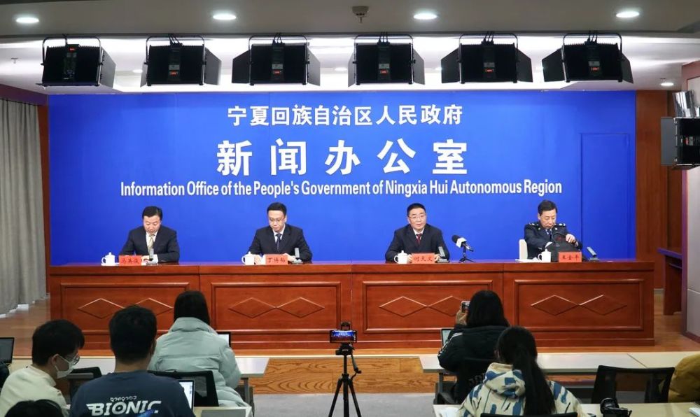 黑白直播nba在线观看-宁夏队开局亮眼，瞄准比赛连胜的简单介绍