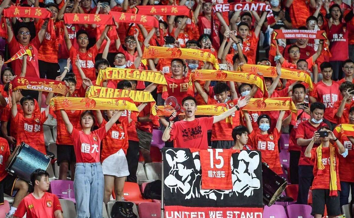 恒大主场0-2不敌建业,客场三连败富力再创历史的简单介绍 恒大主场0-2不敌建业,客场三连败富力再创历史的简单介绍