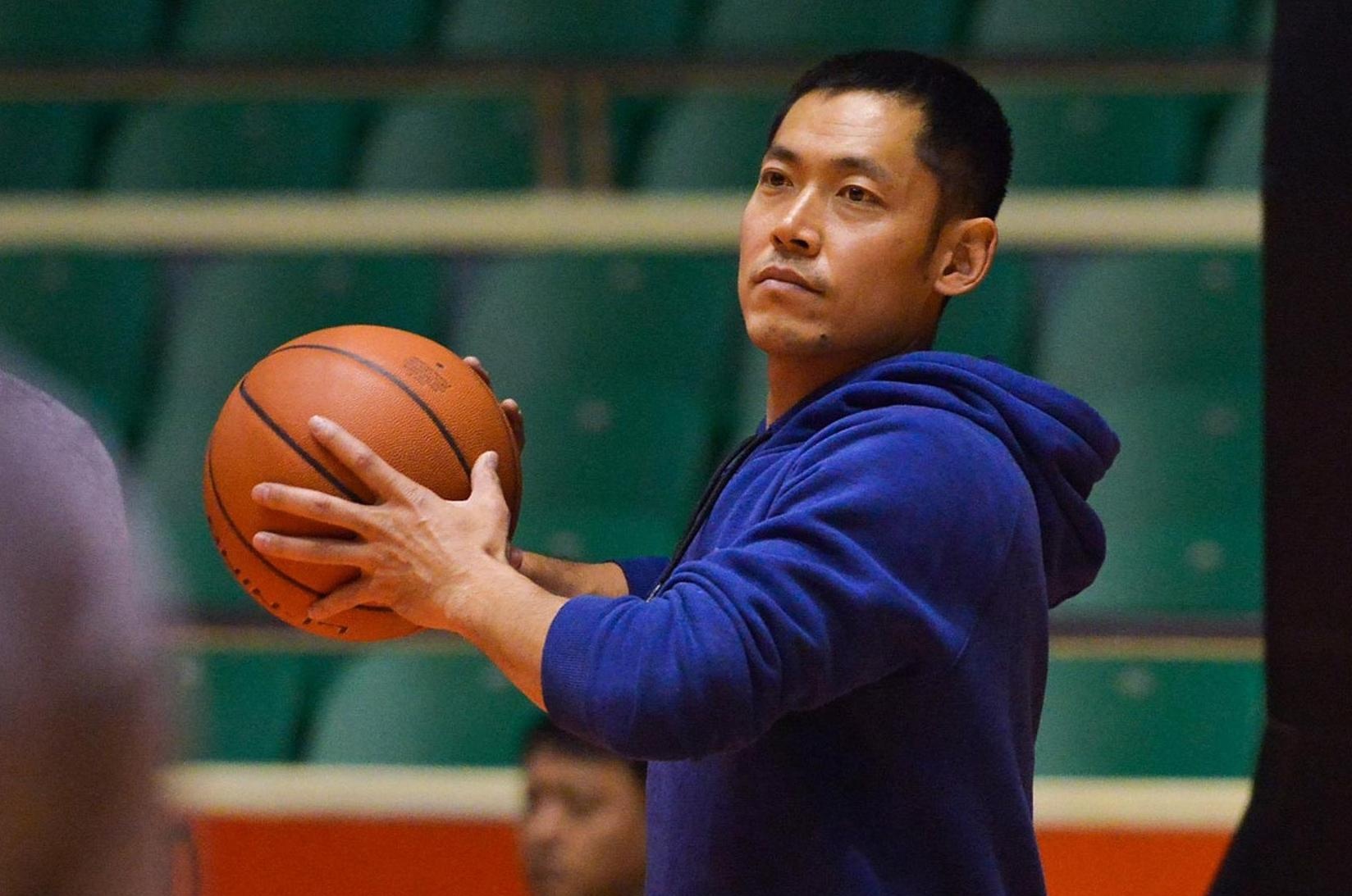 篮球教练发布在线训练视频,鼓励球迷坚持锻炼 篮球教练发布在线训练视频,鼓励球迷坚持锻炼