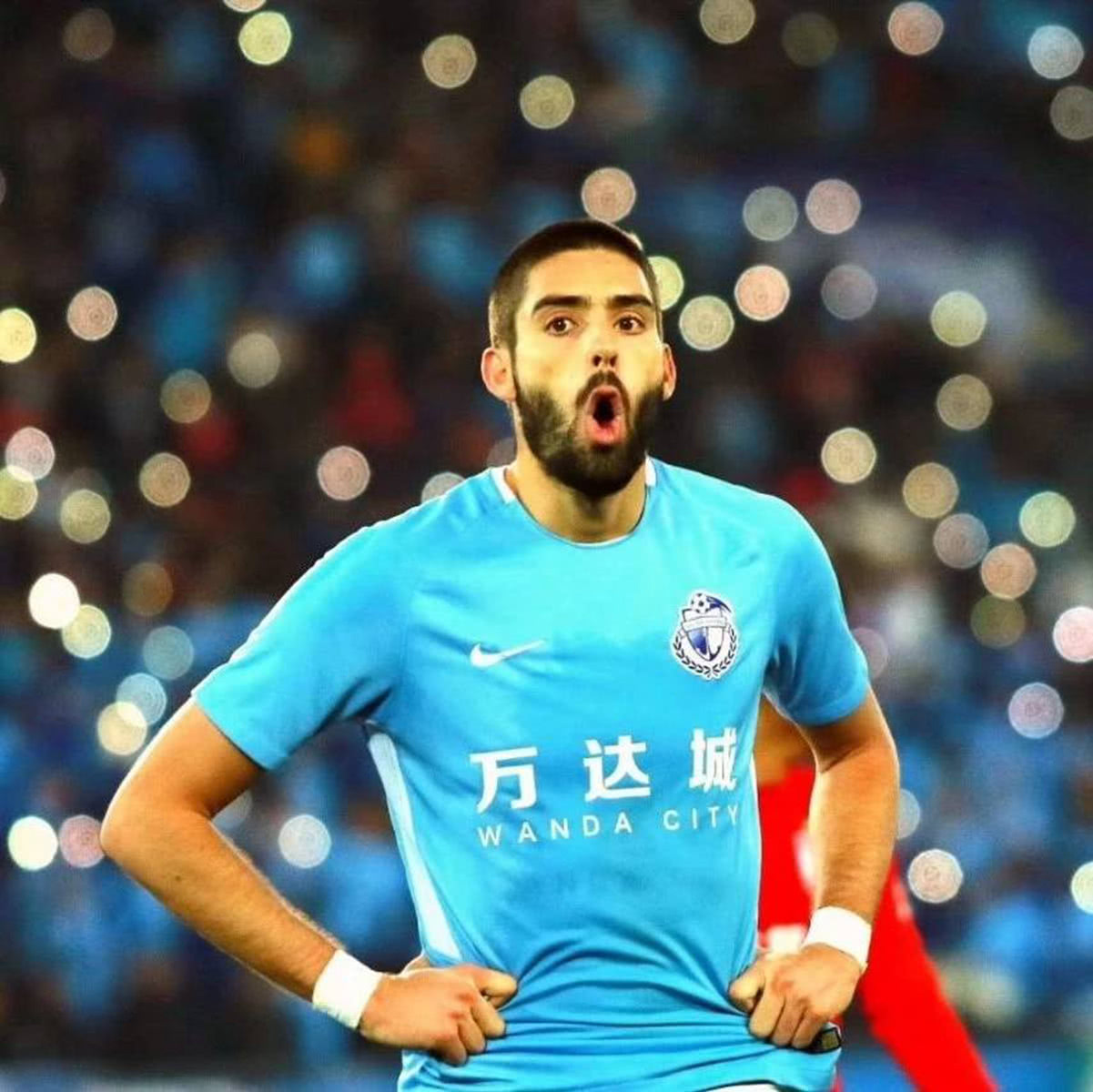 黑白直播免费体育直播-包含铁血奋战的球队，不甘落后的决心的词条