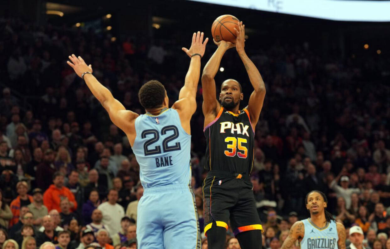 黑白直播nba-篮网擒掘金，杜兰特高效得分的简单介绍