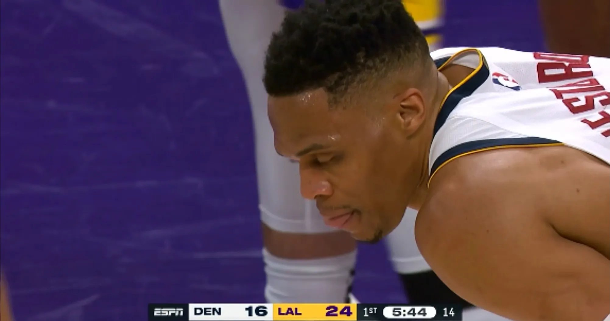 波兰男篮碾压篮网B队，威斯布鲁克送出助攻