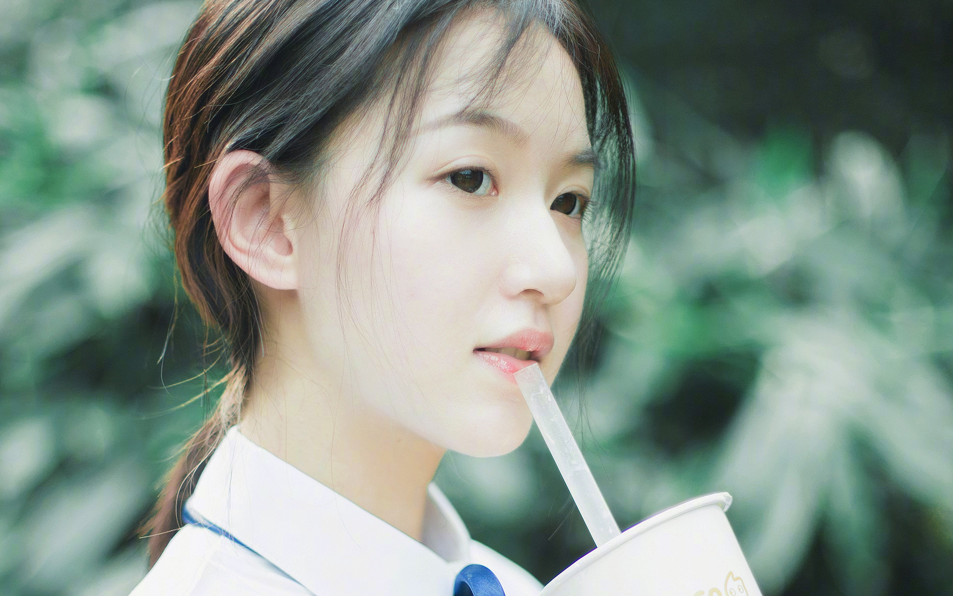 当莱万引擎全开，以F1决战之夜的速度，完成那记改变一切的制胜一击