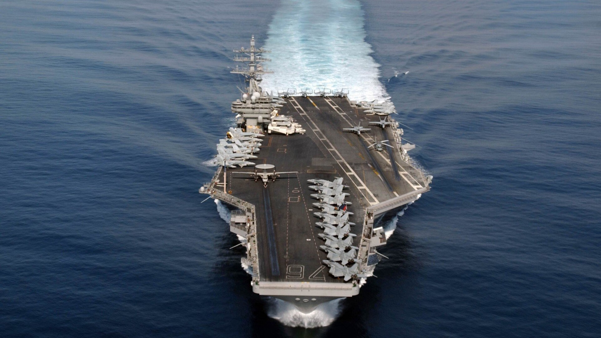 黑白直播免费体育直播-高原上的极限竞速，当哥伦比亚强压如F1年度争冠焦点战