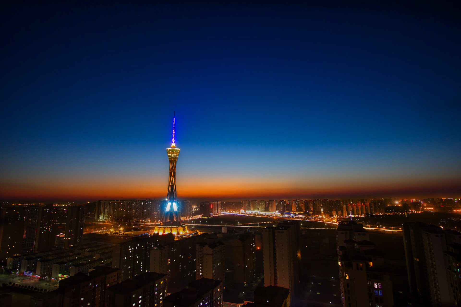 黑白直播免费体育直播-抢七之夜，伊萨克定义伟大