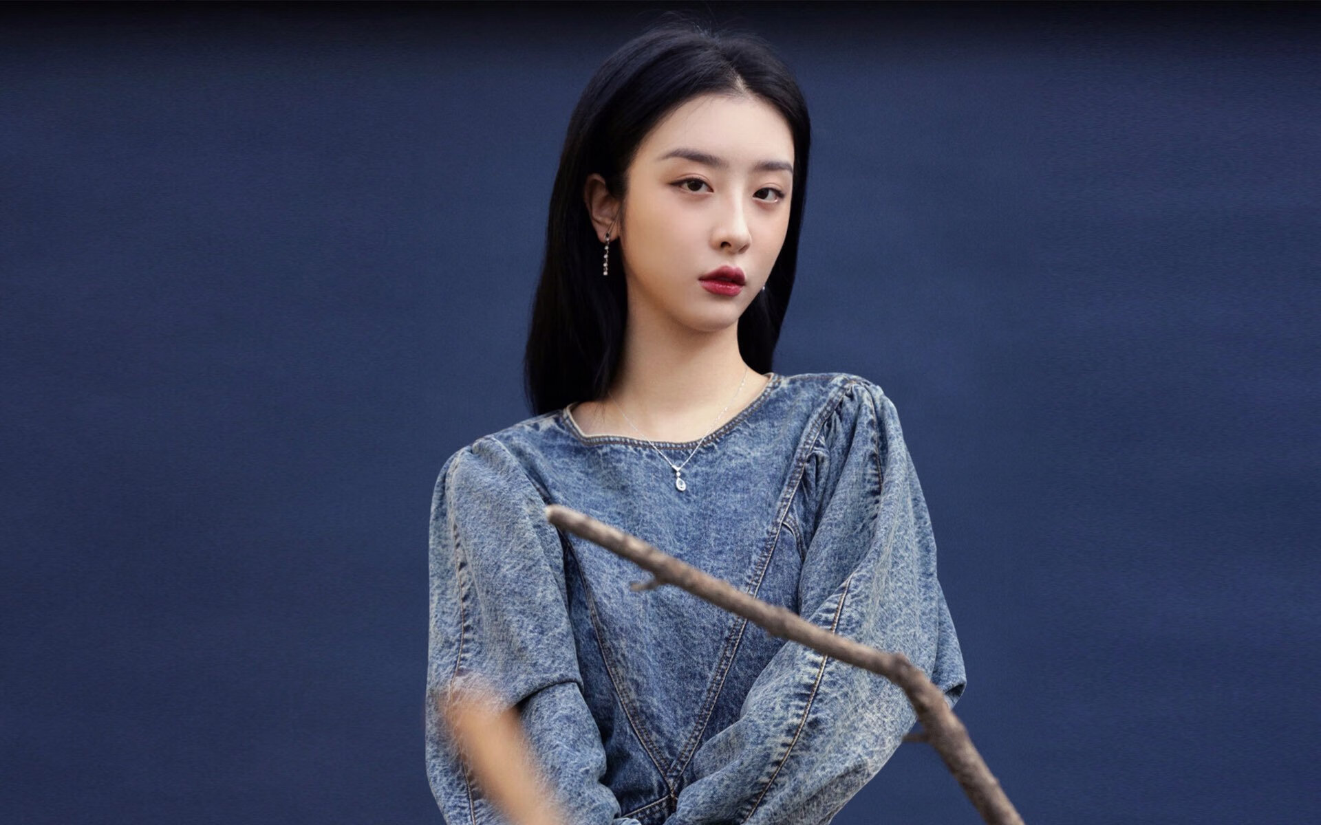 命运交换，詹姆斯关键制胜，掘金淘汰赛惊险过关雄鹿