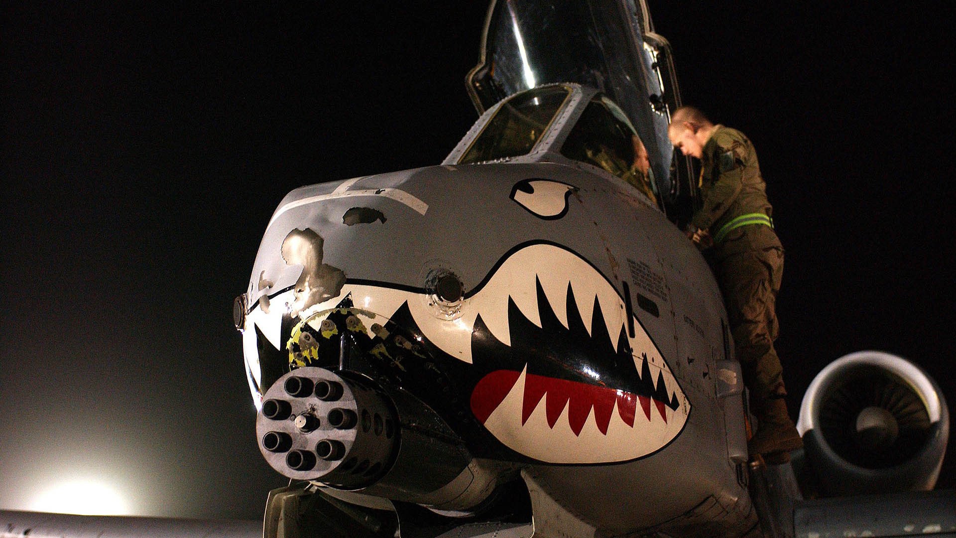 黑白直播免费体育直播-佩德里艺术舞步牵动全局,紫百合军团战术风暴踏平尼斯城堡