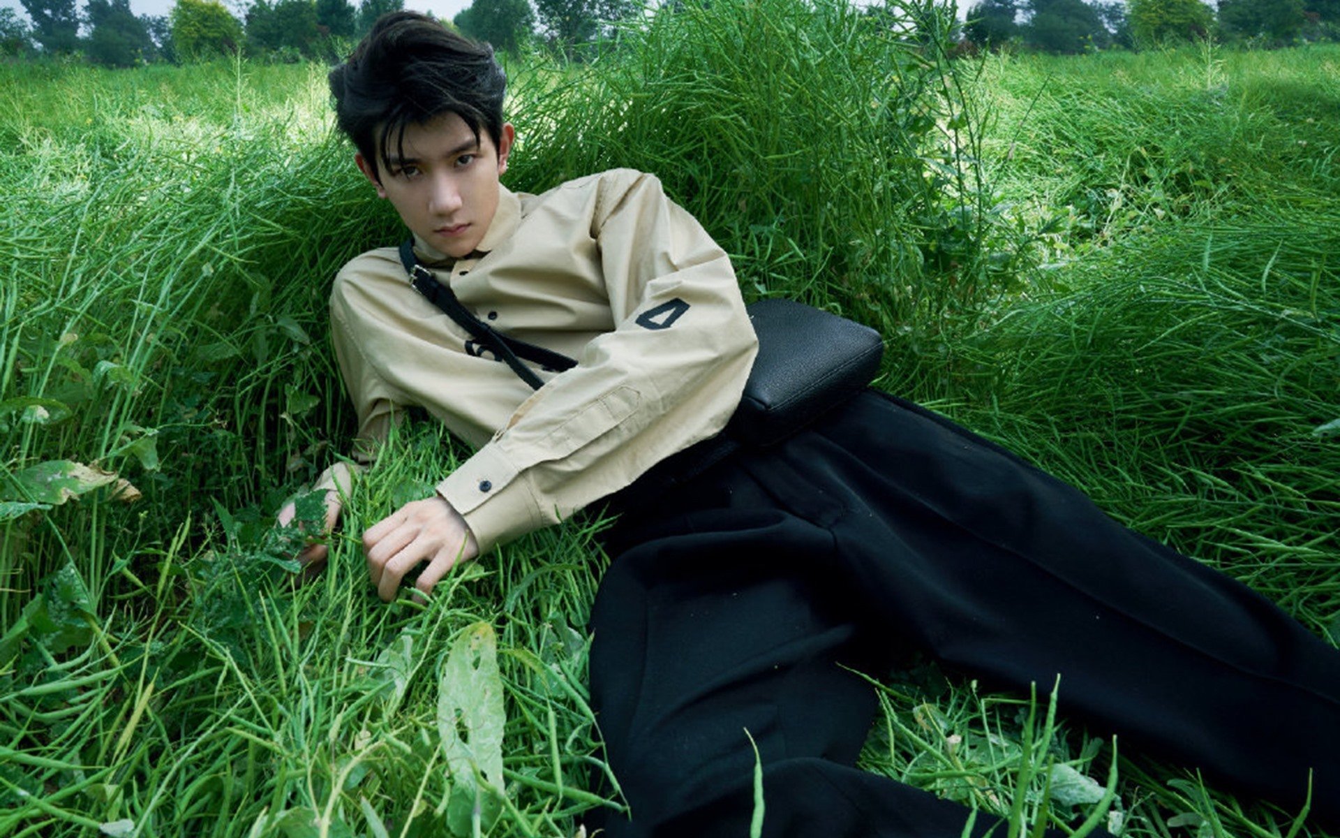 铁幕与火焰，斯通斯生涯之夜铸就德甲争冠史诗