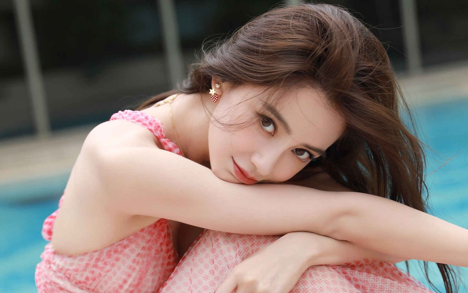 黑白直播在线观看-北欧对决！丹麦绝地翻盘冰岛，皮克轰出统治级数据定乾坤