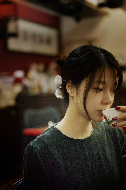 黑白直播免费体育直播-杰伦格林末节爆发定乾坤，尼克斯加时血拼公牛