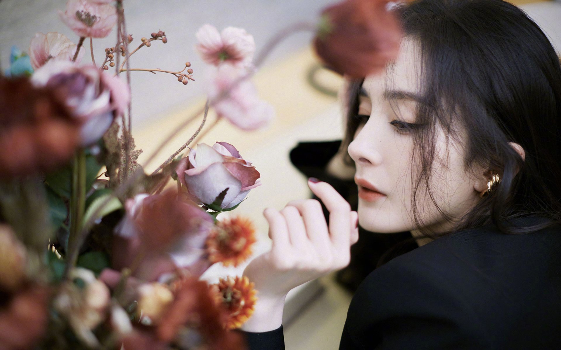 节奏博弈与利刃出鞘，当智利流水掌控橙衣风暴，凯恩已成定盘之星