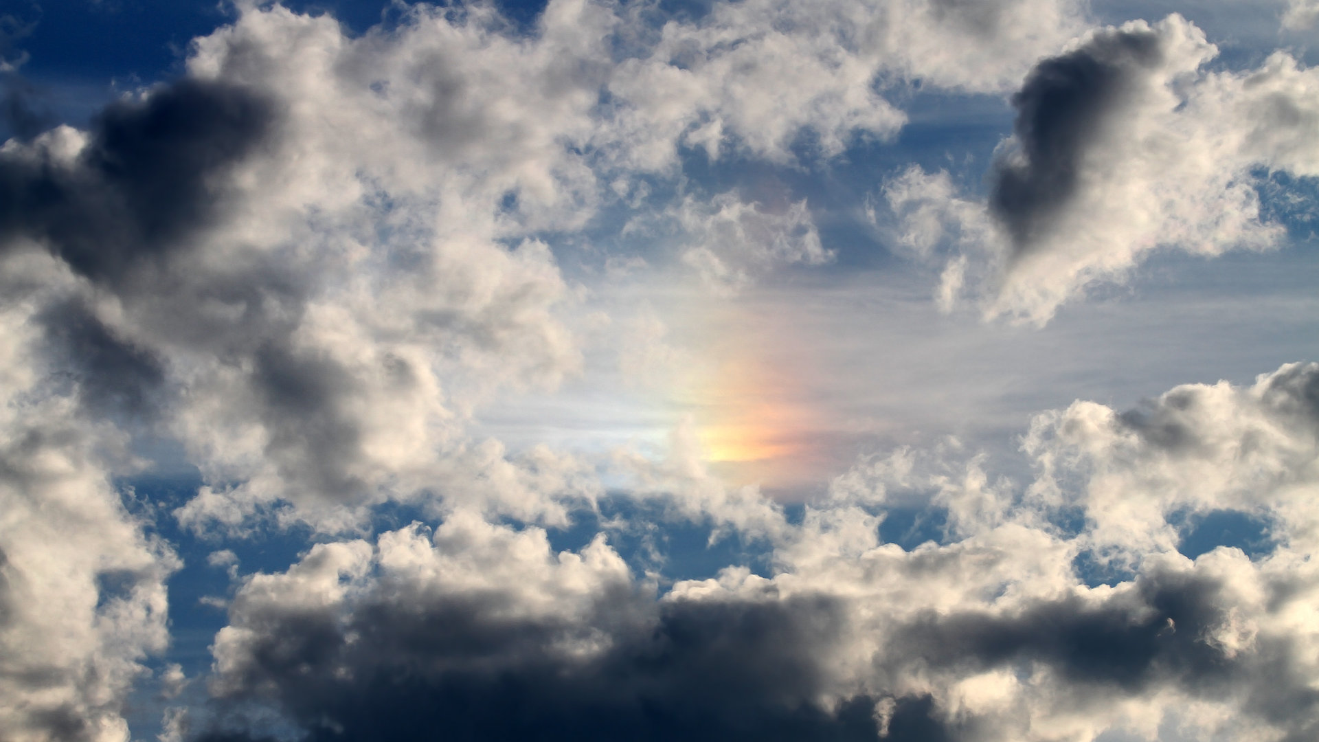 极速狂飙与冷静屠杀，当F1新赛季在烈焰中启程，欧文在另一个赛场完成精密解剖