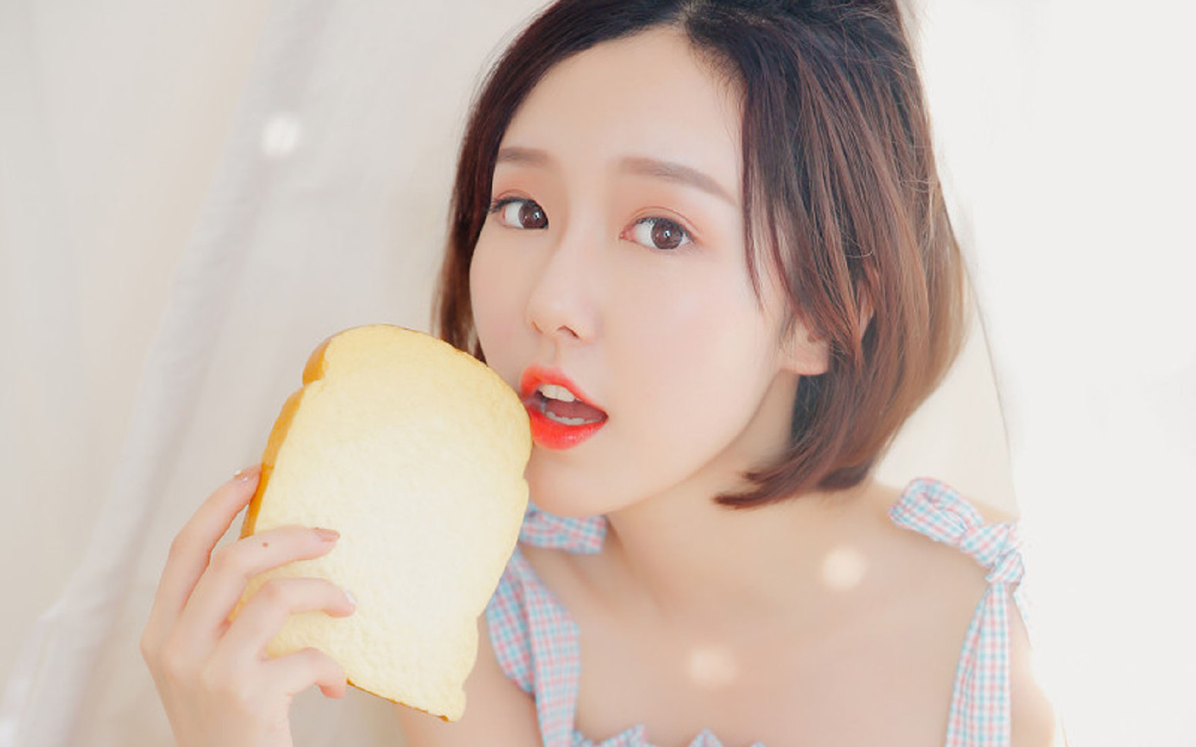 黑白直播在线观看-京多安末节神奇接管，莱比锡红牛力克秘鲁友谊赛创经典